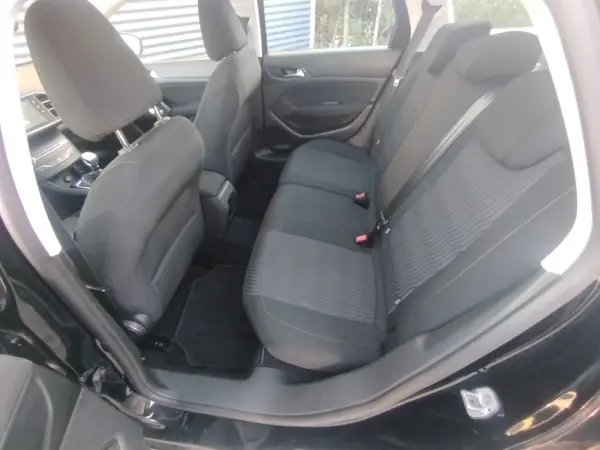 Peugeot 308 SW 1.6 BlueHDi Allure 6