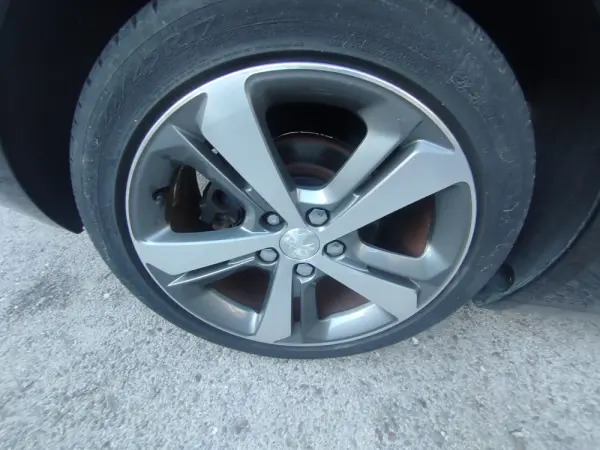 Peugeot 308 SW 1.6 BlueHDi Allure 11