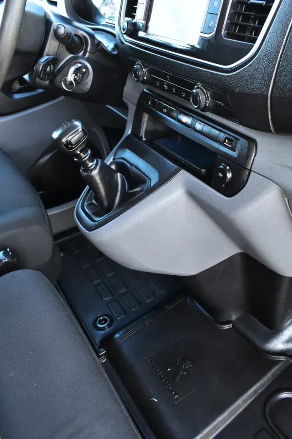Peugeot Expert 2.0 BlueHDi L2H1 Longa Pro Standard 18