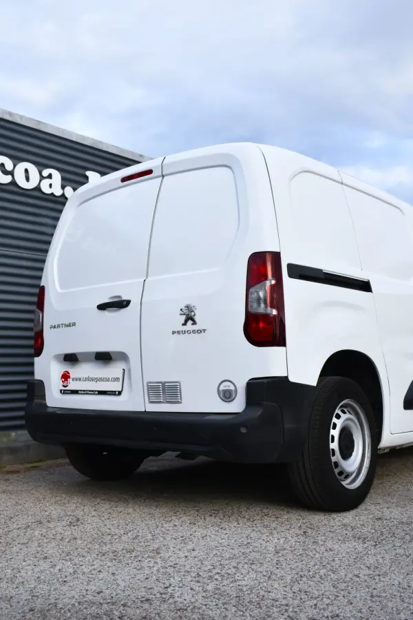 Peugeot Partner 1.5 BlueHDi Asphalt Standard 5