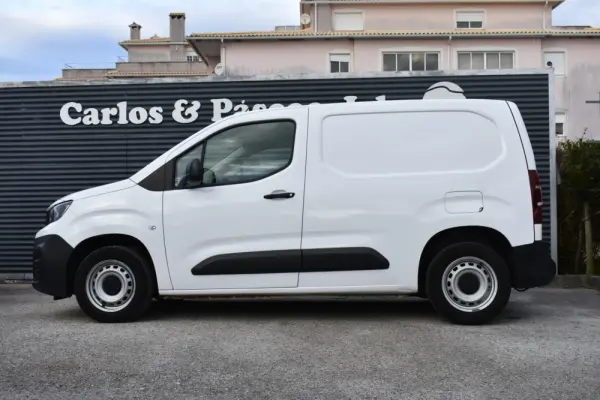 Peugeot Partner 1.5 BlueHDi Asphalt Standard 7