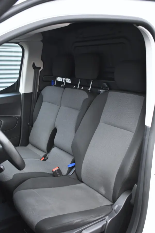 Peugeot Partner 1.5 BlueHDi Asphalt Standard 10