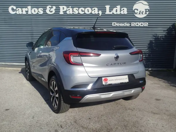 Renault Captur 1.0 TCe Exclusive 4