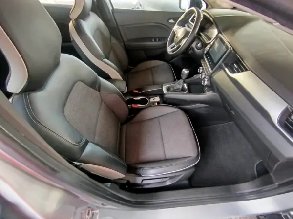 Renault Captur 1.0 TCe Exclusive 5