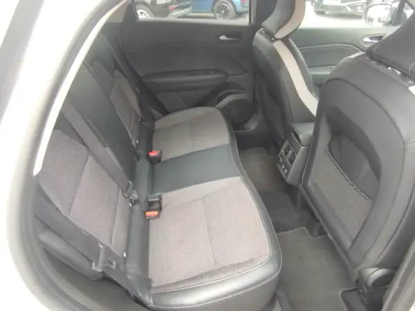 Renault Captur 1.0 TCe Evolution Bi-Fuel 7