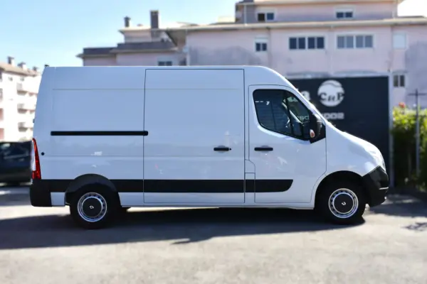 Renault Master 2.3 dCi L2H2 3.5T 2