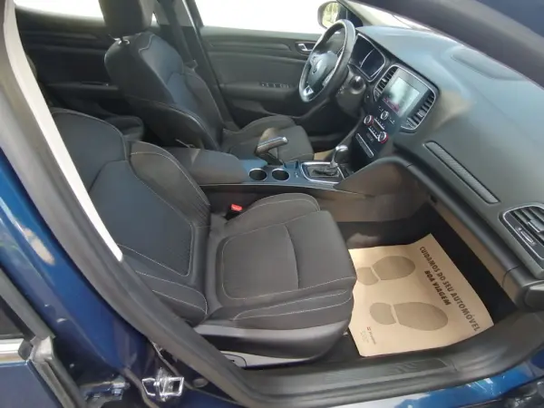 Renault Mégane Blue DCI 115 EDC LIMITED 7