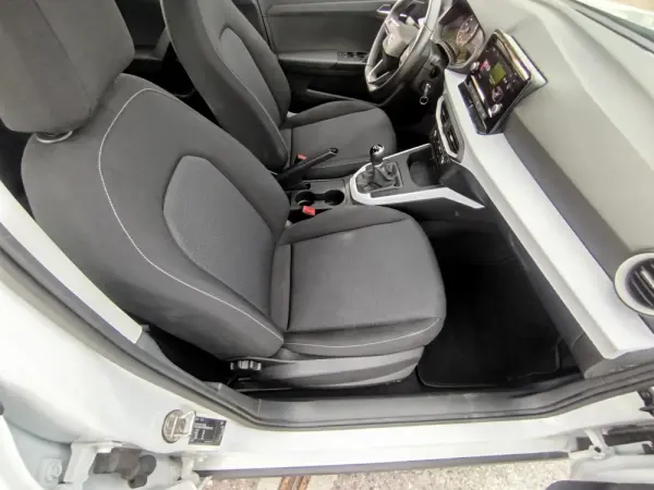 SEAT Arona 1.0 TSI Xcellence 8