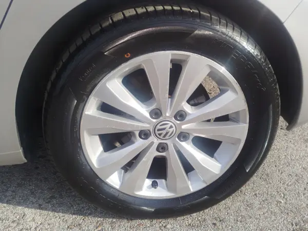 Volkswagen Golf Sportsvan 1.6 TDI Confortline BlueMotion 11