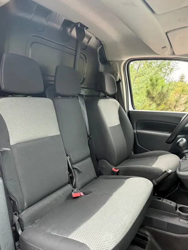 Renault Kangoo Outro 12