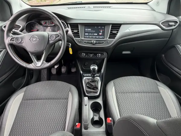 Opel Crossland X 1.2 T Business Edition 12