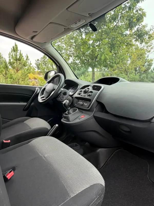 Renault Kangoo Outro 11