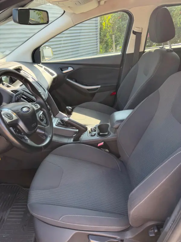 Ford Focus SW 1.6 TDCi Titanium Best 11