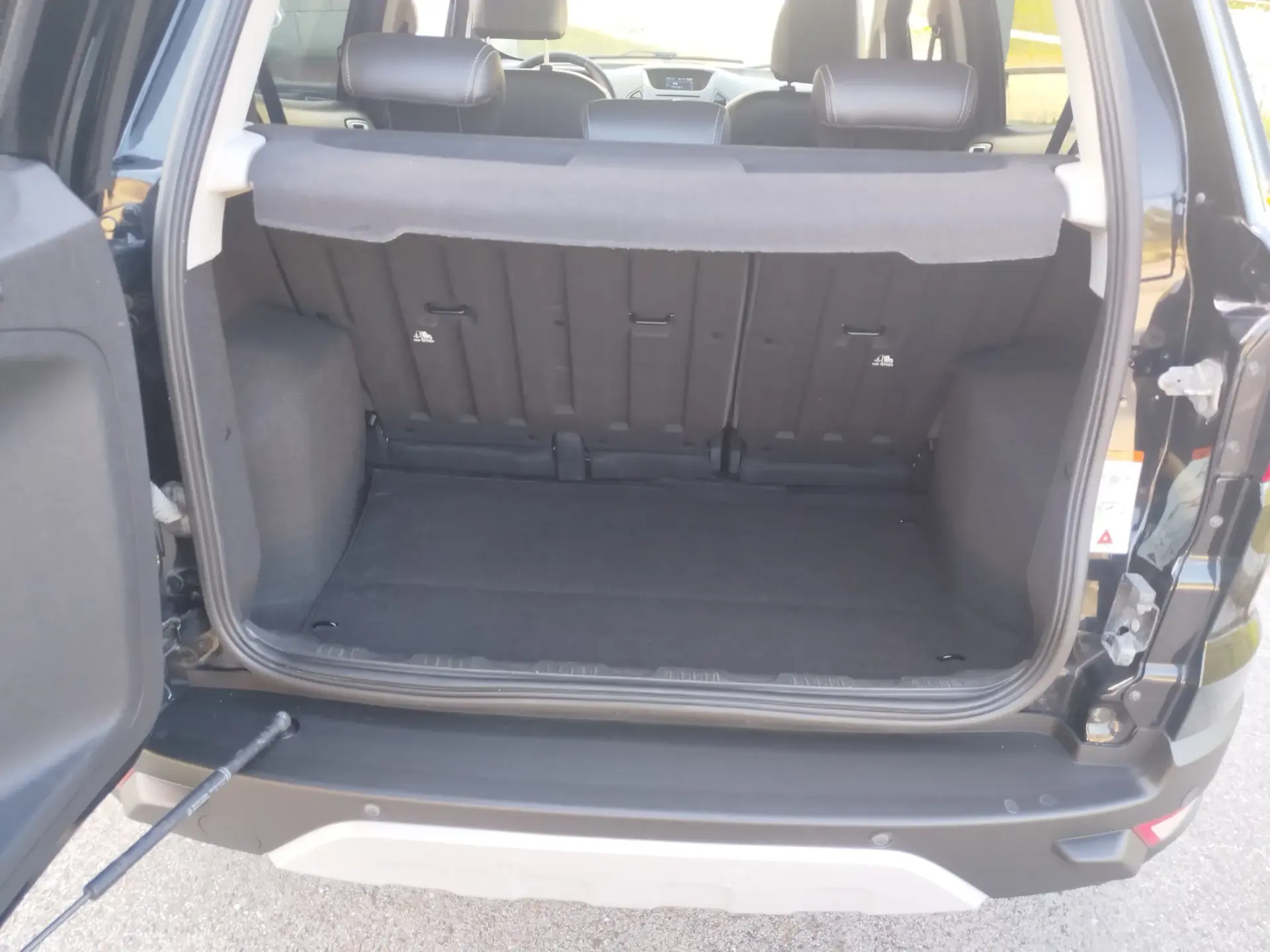 Ford EcoSport 1.5 TDCi Titanium S 10