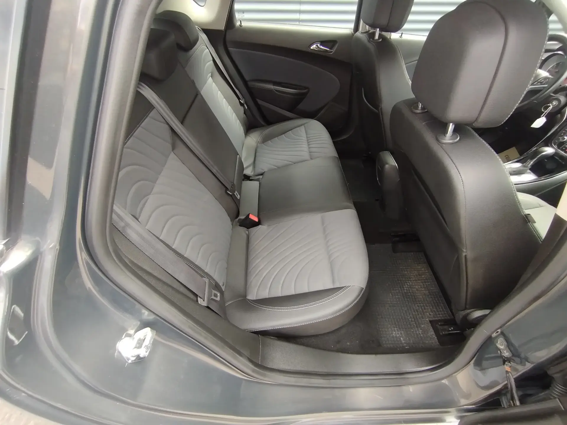 Opel Astra 1.4 T Cosmo Automatico 7