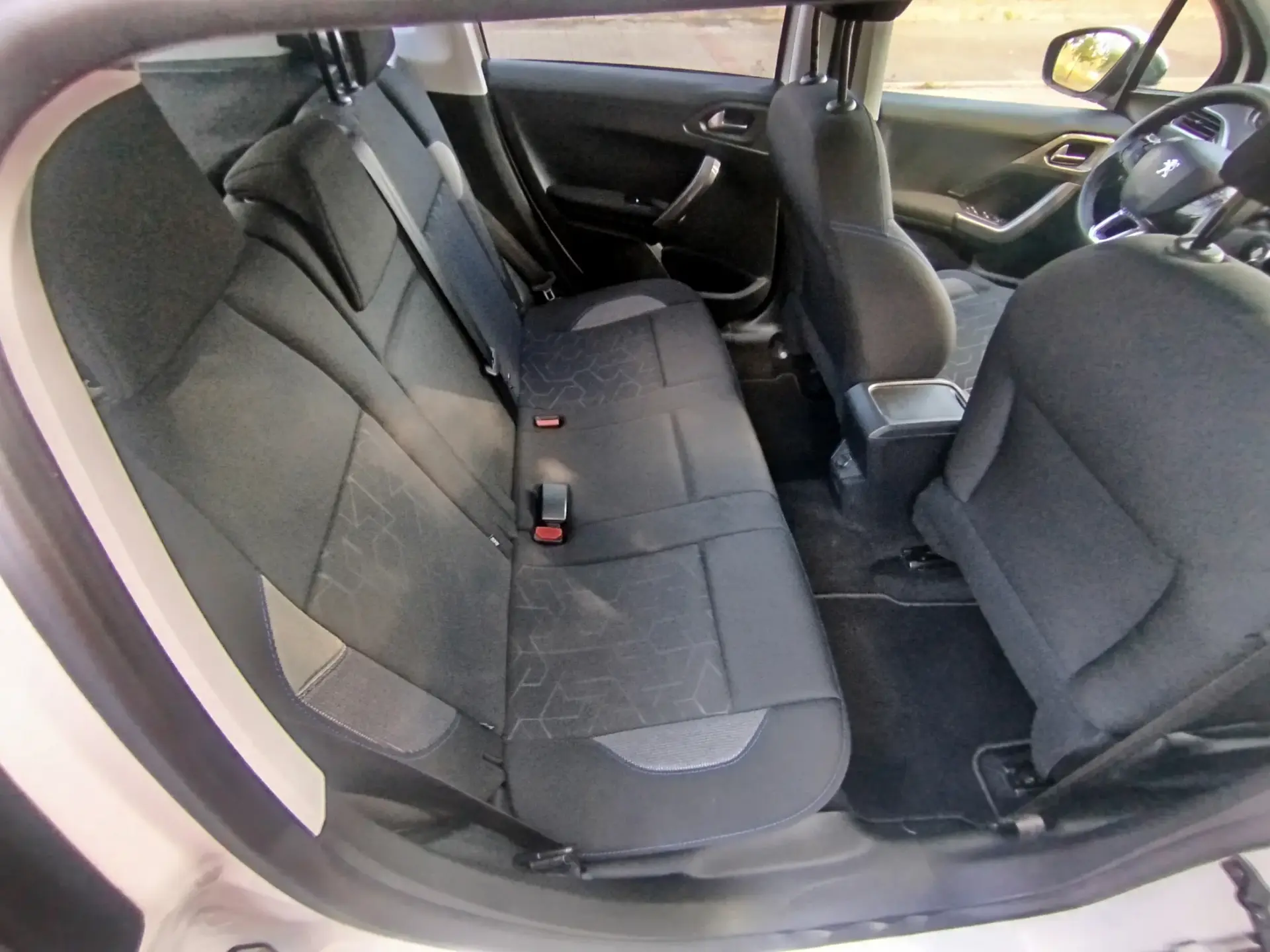 Peugeot 2008 1.2 PureTech Style 5
