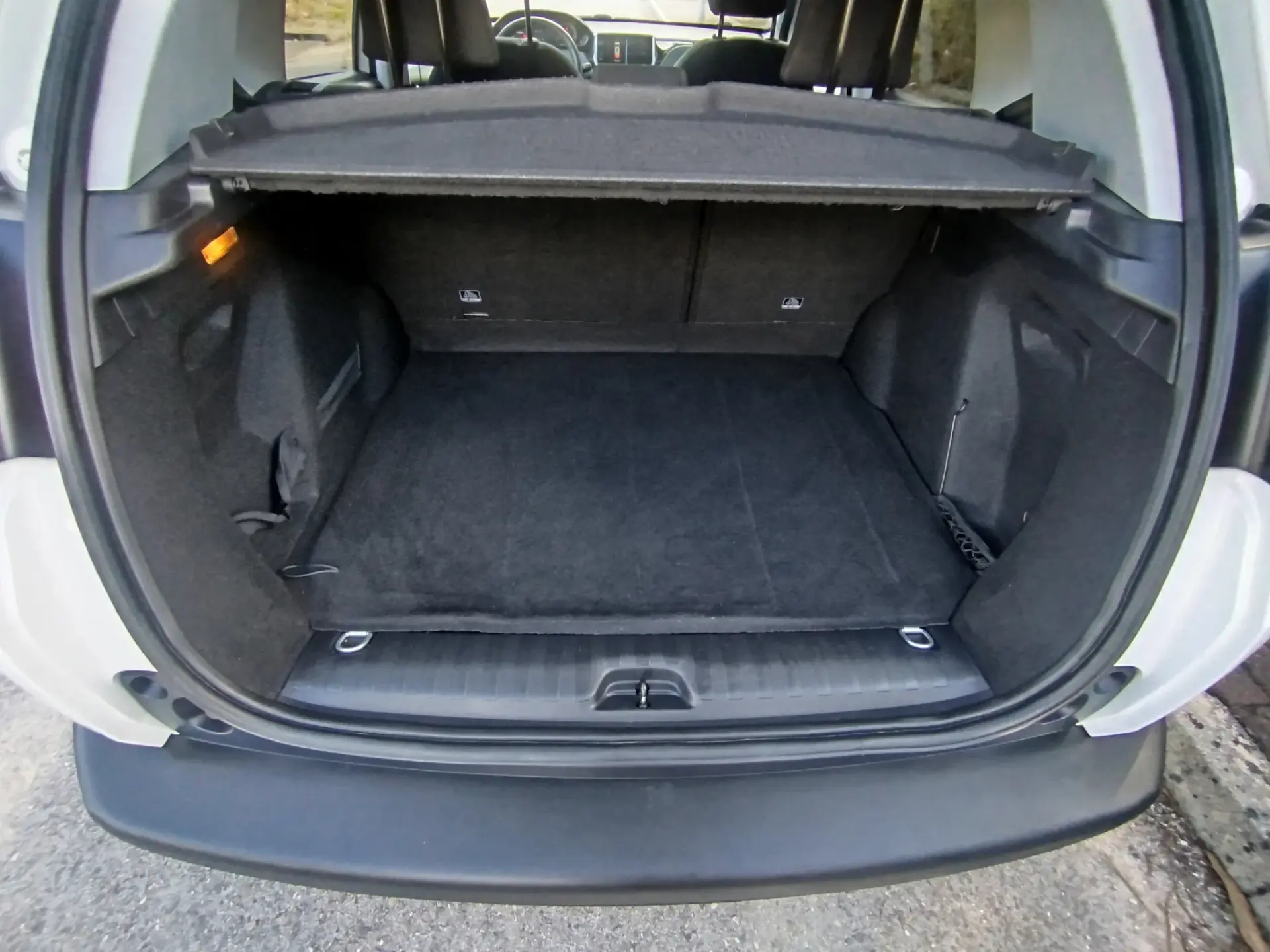Peugeot 2008 1.2 PureTech Style 8