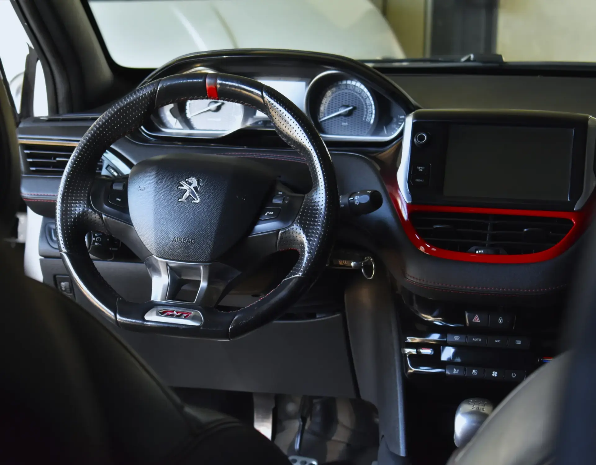 Peugeot 208 GTi 200 THP 19