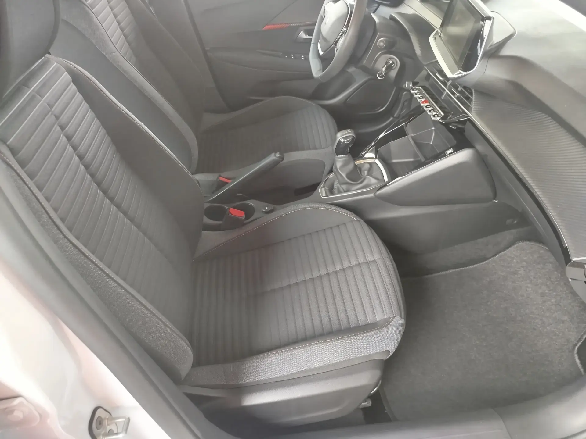 Peugeot 208 1.2 PureTech Active 8