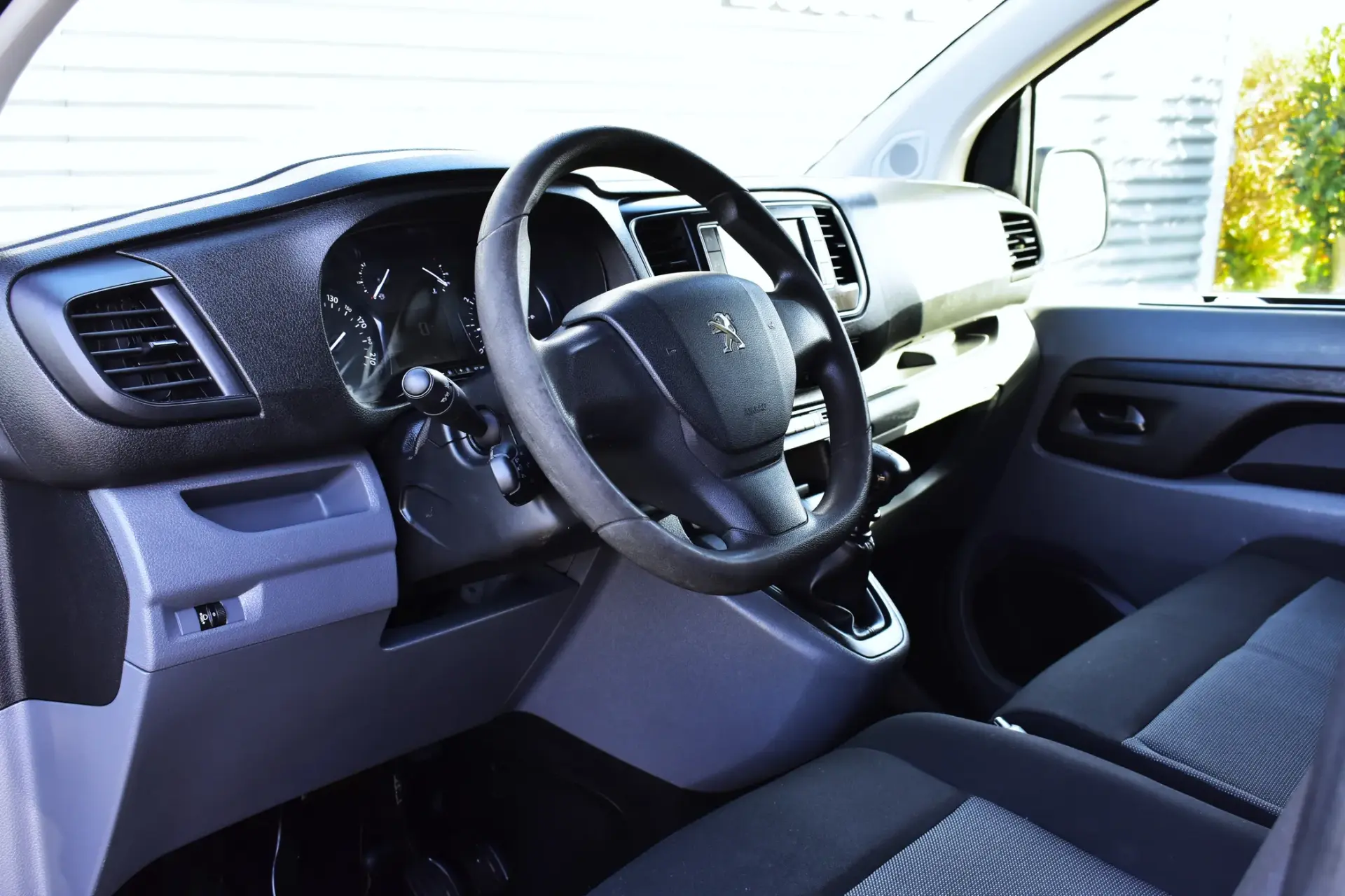 Peugeot Expert 2.0 BlueHDi L2H1 Longa Pro Standard 12