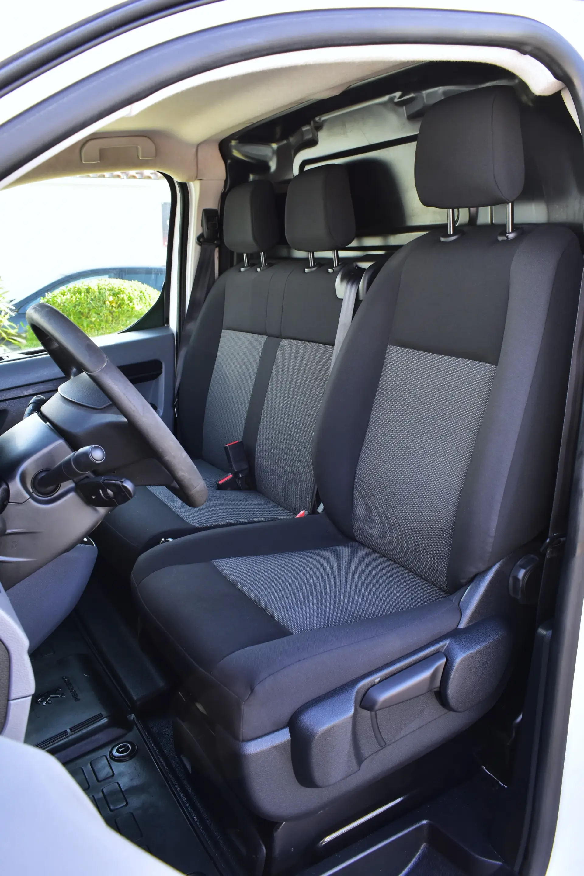 Peugeot Expert 2.0 BlueHDi L2H1 Longa Pro Standard 13