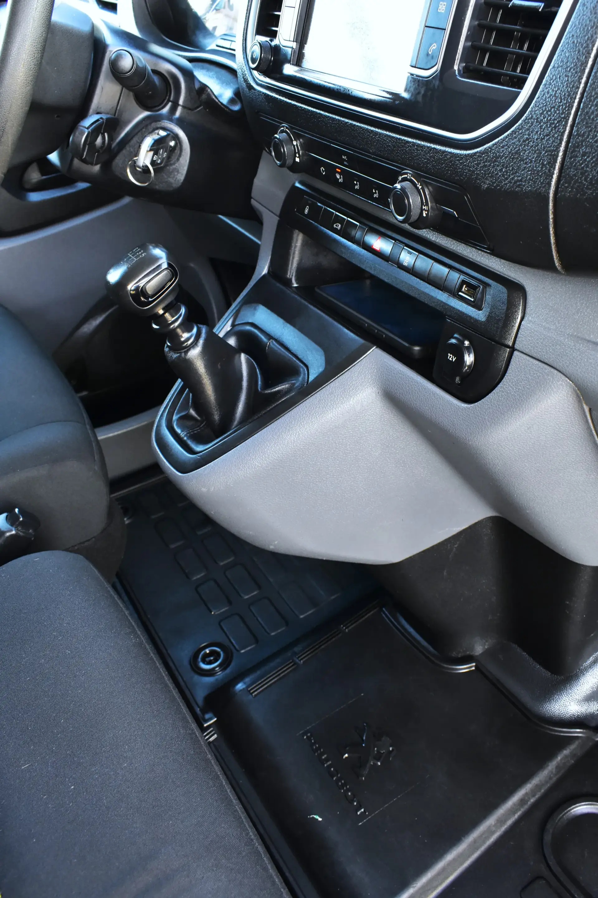 Peugeot Expert 2.0 BlueHDi L2H1 Longa Pro Standard 18