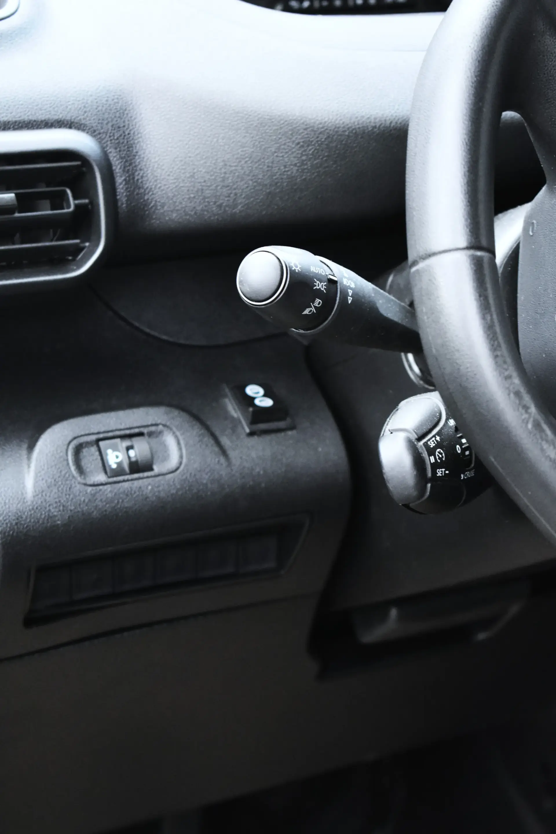 Peugeot Partner 1.5 BlueHDi Asphalt Standard 15