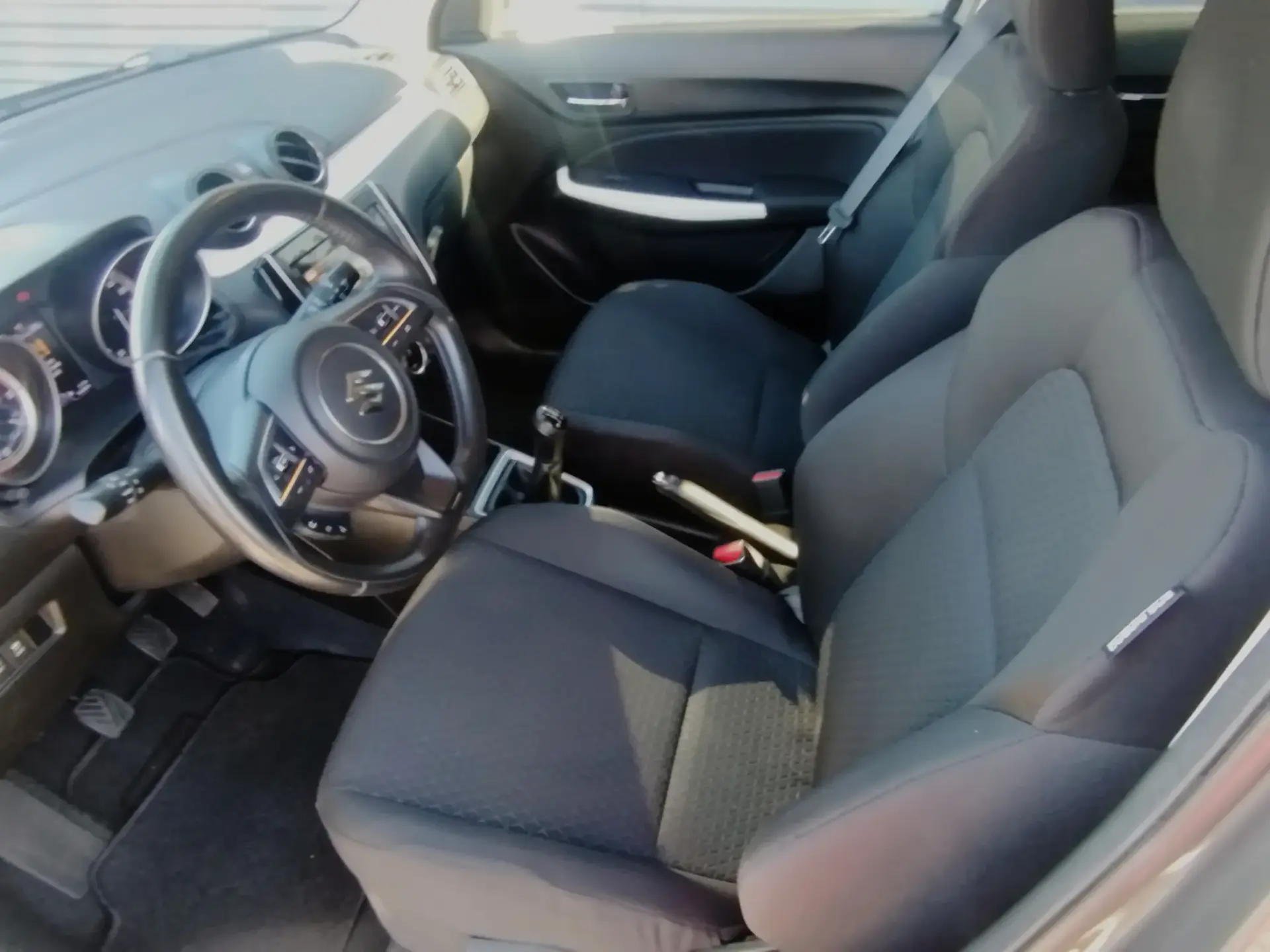 Suzuki Swift 1.0 Boosterjet Mild Hybrid 5
