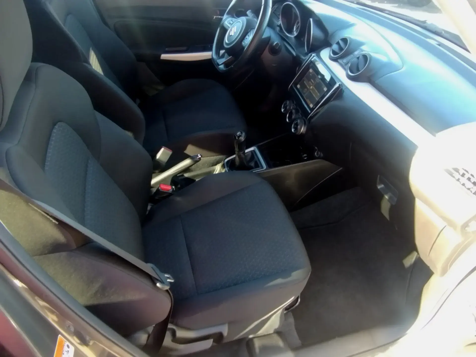 Suzuki Swift 1.0 Boosterjet Mild Hybrid 6