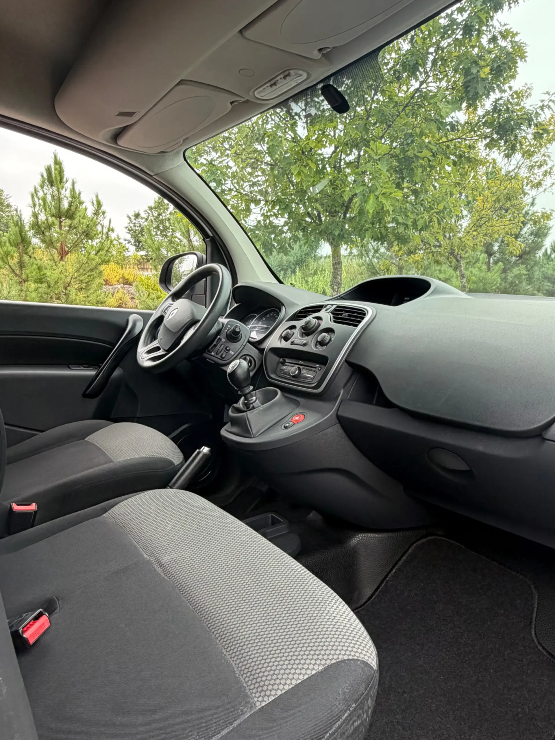 Renault Kangoo Outro 11