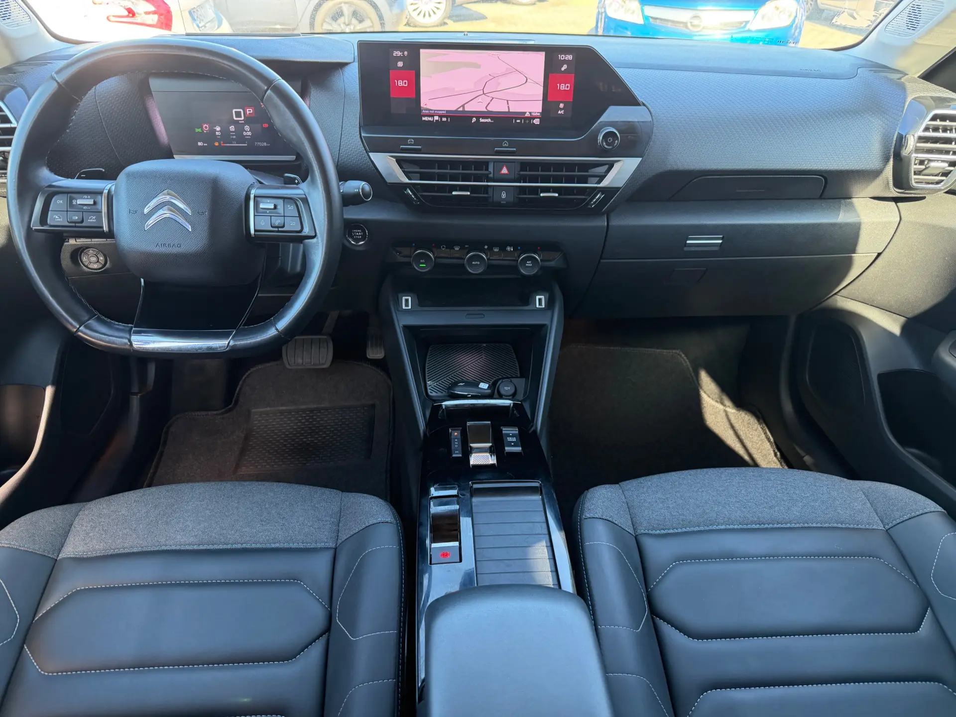 Citroen C4 1.2 PureTech Plus EAT8 11