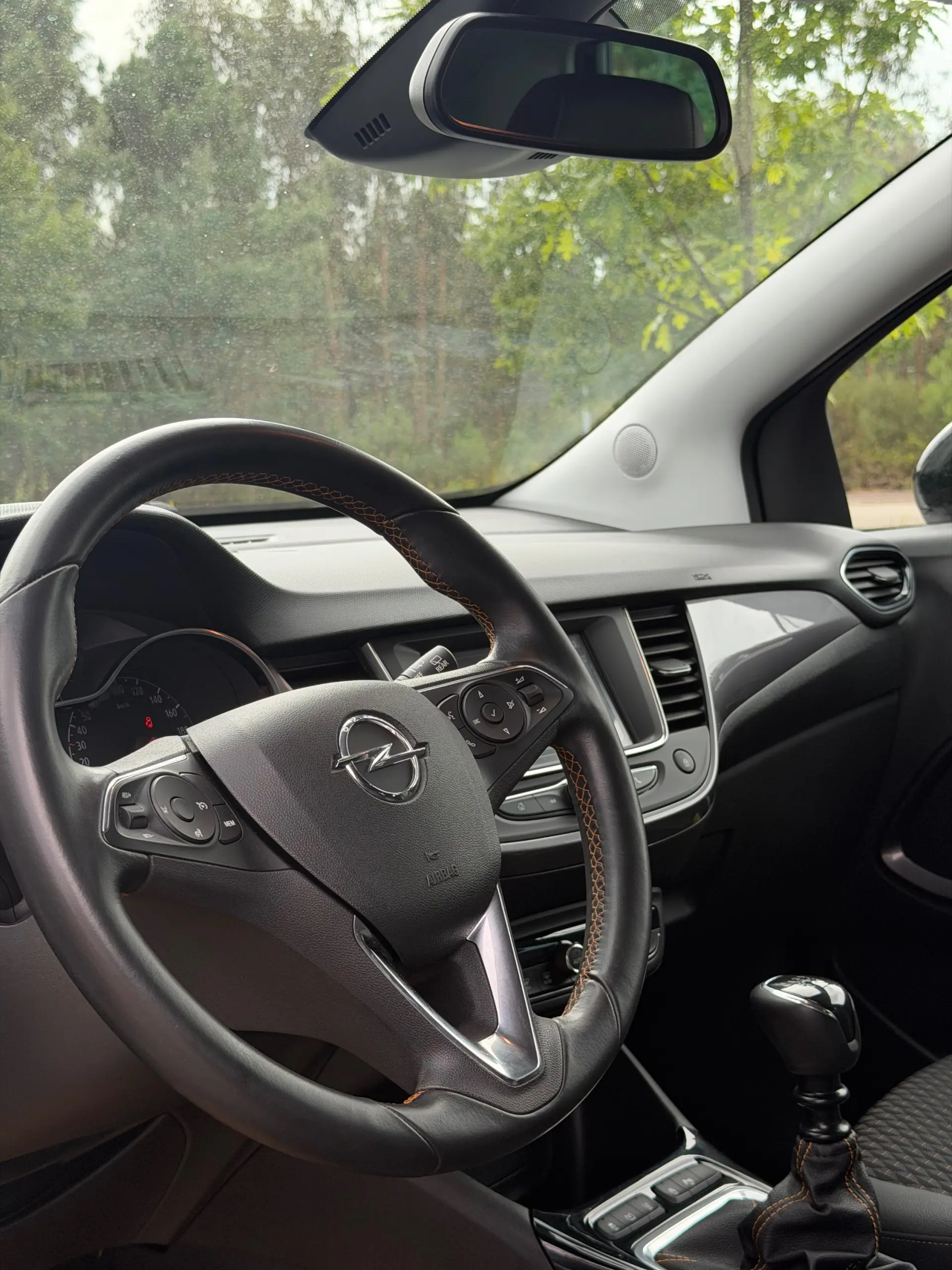 Opel Crossland X 1.2 T Business Edition 13