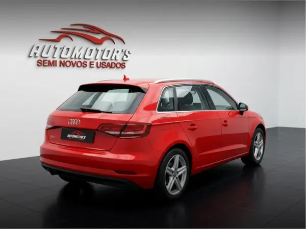 Audi A3 Sportback 1.6 TDI S tronic 3
