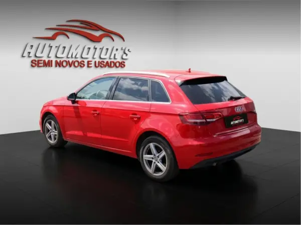 Audi A3 Sportback 1.6 TDI S tronic 5