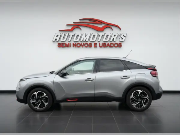 Citroen C4 X 1.2 PureTech Shine EAT8 4