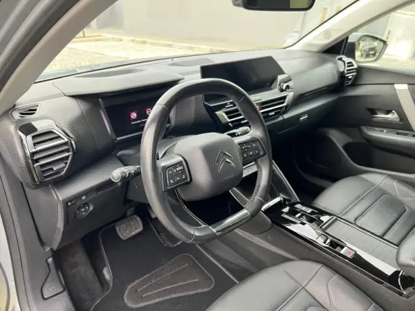 Citroen C4 X 1.2 PureTech Shine EAT8 13