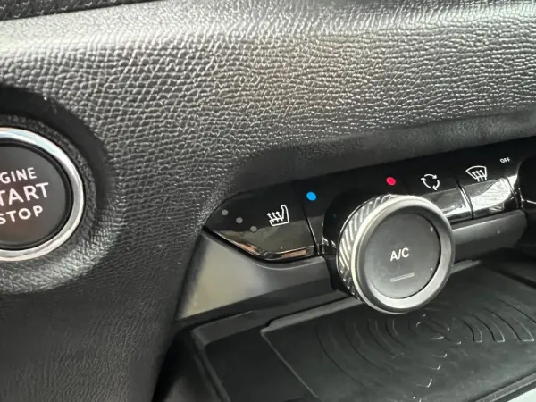 Citroen C4 X 1.2 PureTech Shine EAT8 15