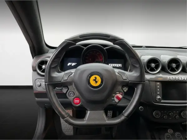 Ferrari FF Hele 8