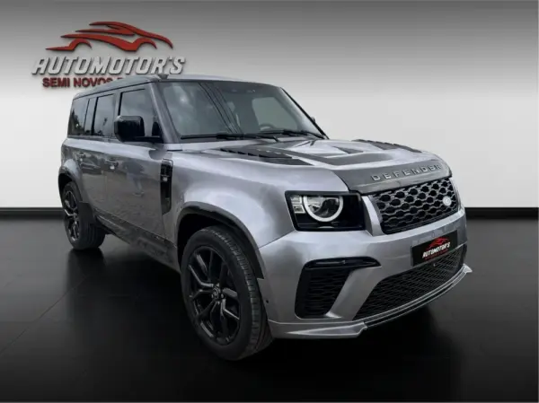 Land Rover Defender XDynamic 3