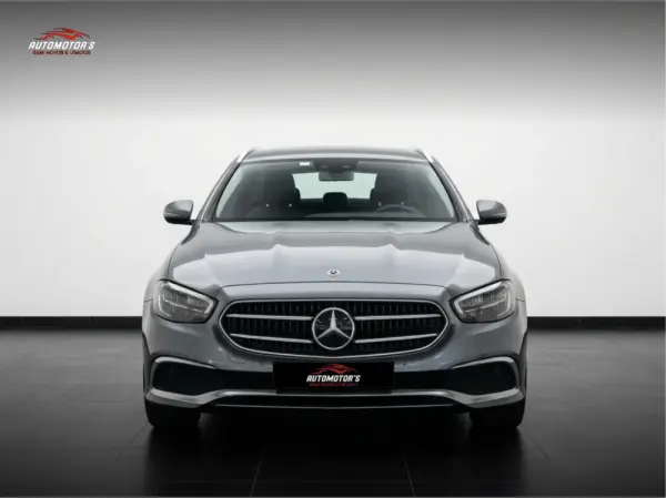 Mercedes-Benz E 300 -1 1