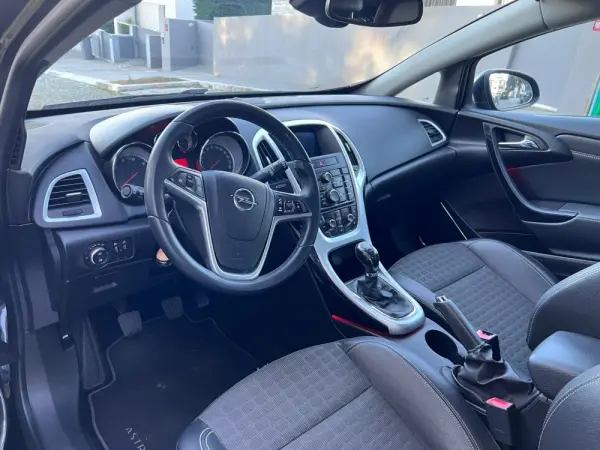 Opel Astra GTC 1.6 CDTi S/S 6