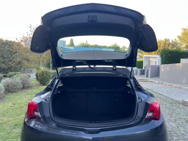 Opel Astra GTC 1.6 CDTi S/S 8