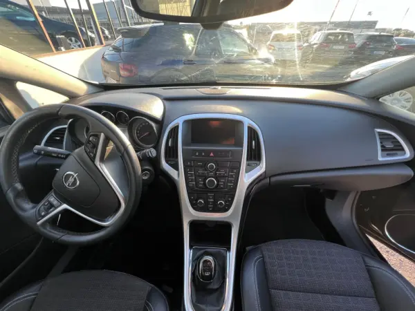 Opel Astra GTC 1.6 CDTi S/S 11