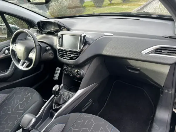 Peugeot 2008 1.2 PureTech Active 7