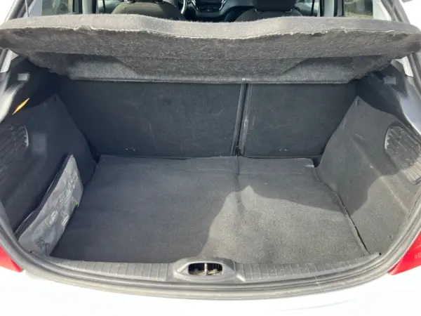 Peugeot 208 1.4 HDi Allure 11