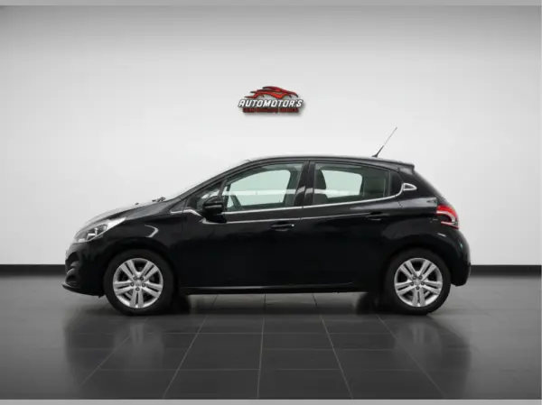Peugeot 208 1.2 PureTech Allure EAT6 5