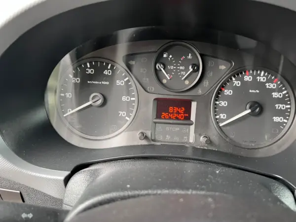 Peugeot Partner 1.6 e-HDi Confort 123g 7