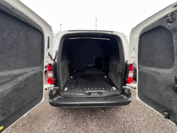 Peugeot Partner 1.6 e-HDi Confort 123g 12