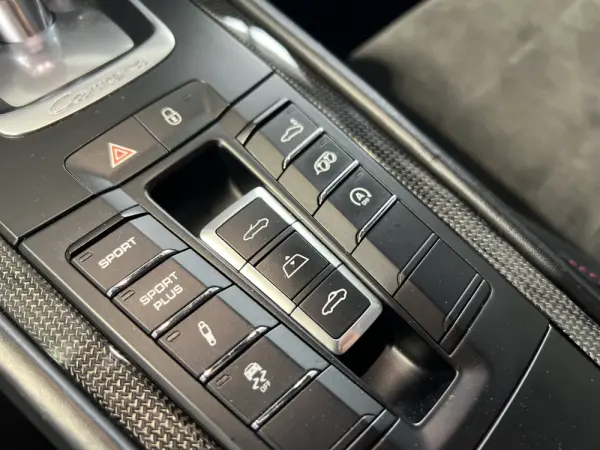 Porsche 911 (991) Carrera 4 GTS PDK 12
