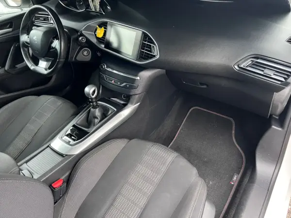Peugeot 308 1.6 BlueHDi Active J17 6